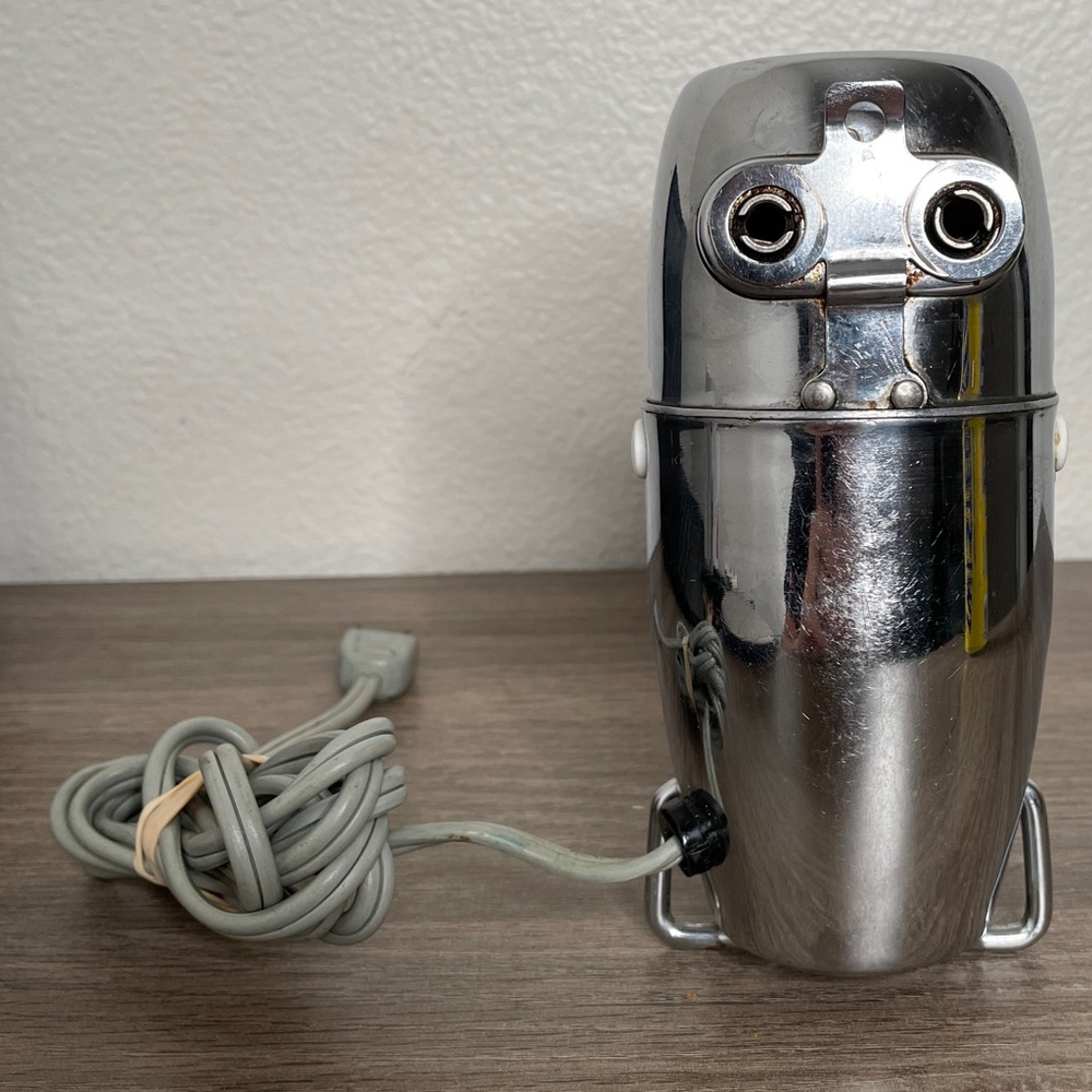 Vintage Retro Manning Bowman Silver Chrome 100 Watt Hand Mixer Model 5M0